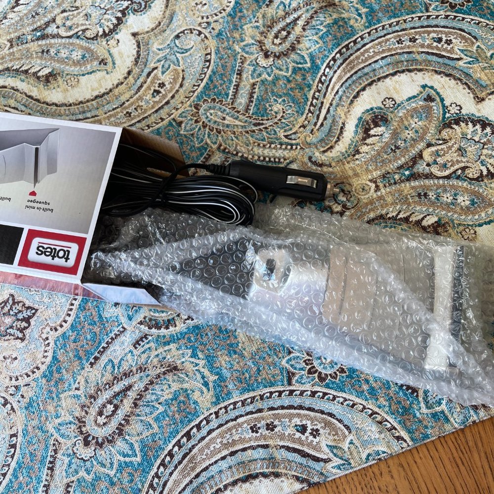 Totes Heated Auto Ice Scraper New In Box - Picture 4 of 5
